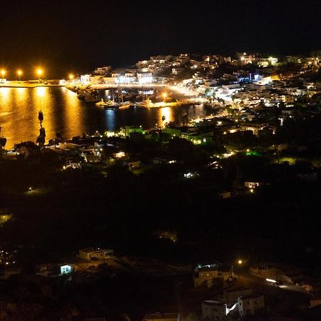 Traditional Stone House With Breathtaking View Serifos Town Екстериор снимка