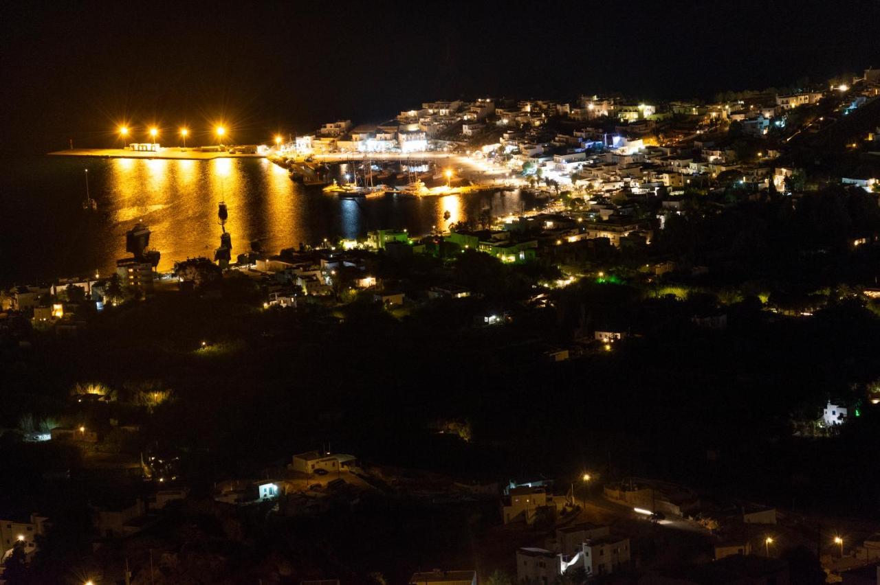 Traditional Stone House With Breathtaking View Serifos Town Екстериор снимка